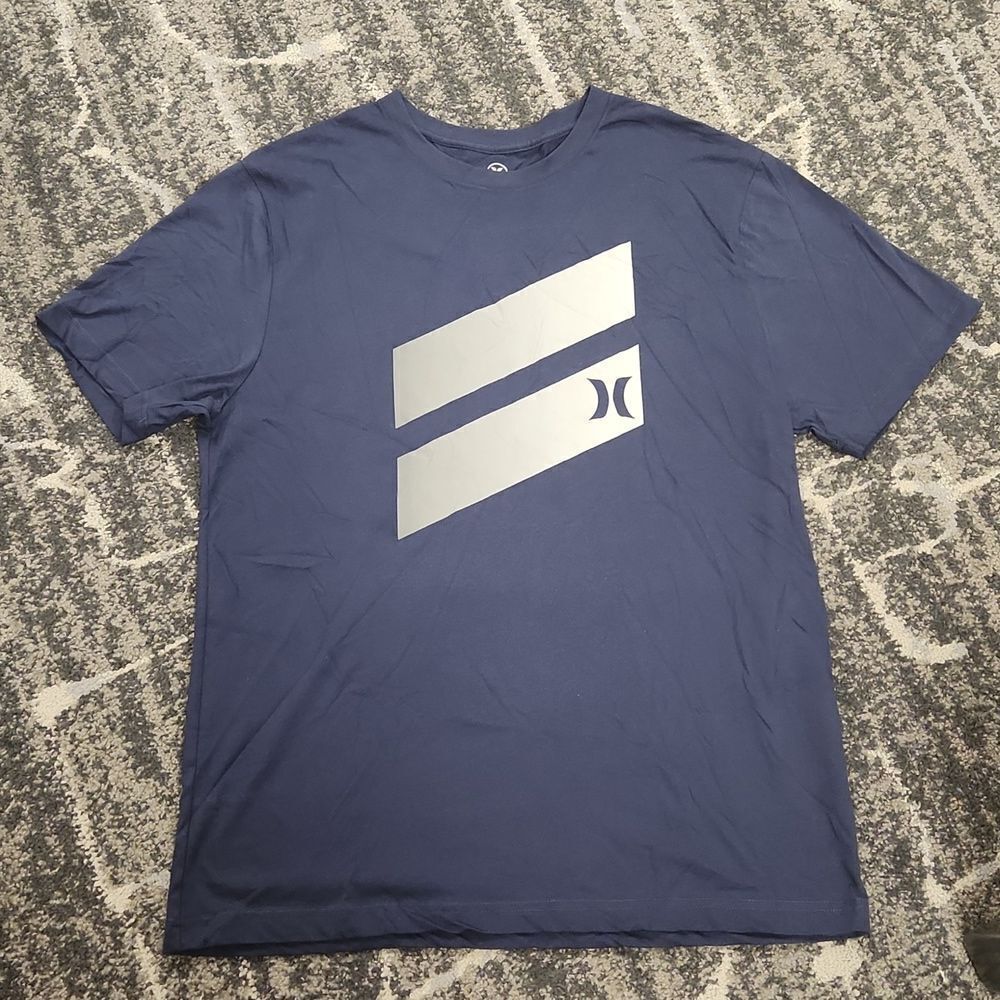 Hurley T Shirt L